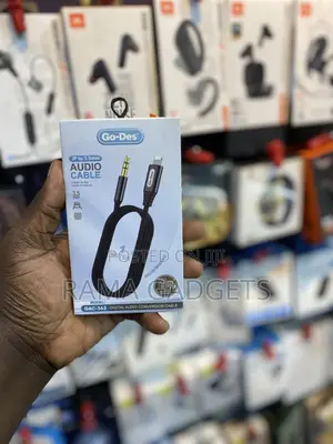 GAC-363 Lightning to 3.5mm Aux Cable