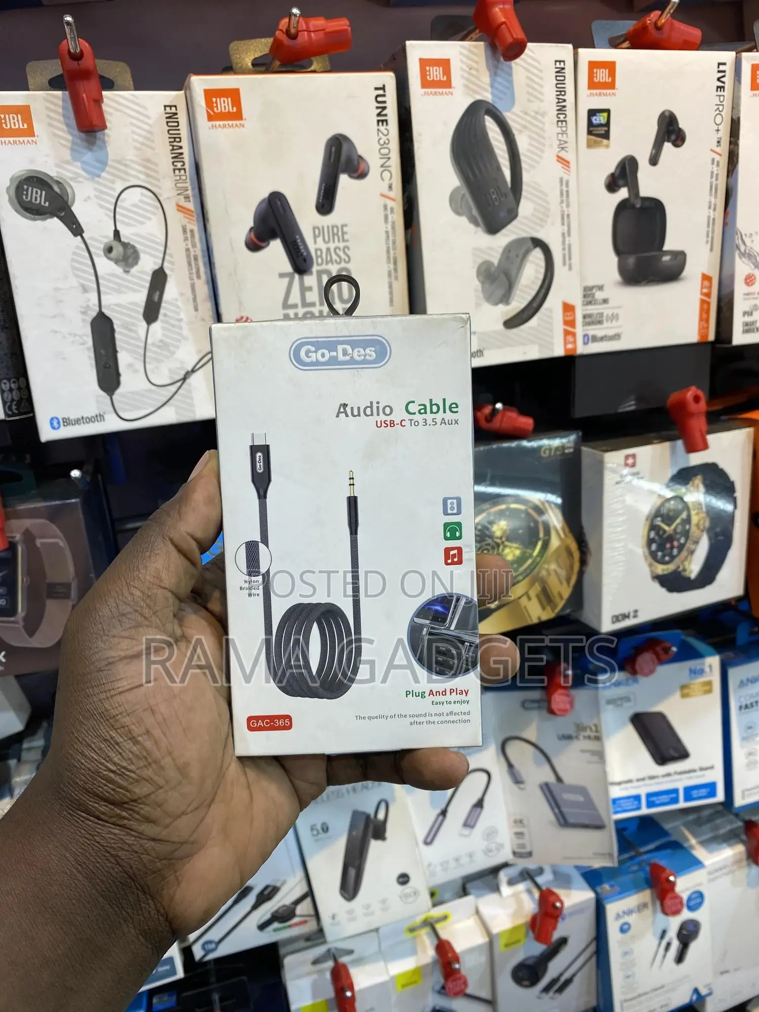 GAC-363 Lightning to 3.5mm Aux Cable
