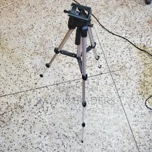 TRIPOD-3110 Portable Camera Tripod With Three-Dimensional