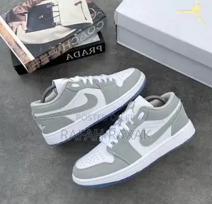 Original Unisex Air Jordan 1 Low Wolf Grey Sneaker