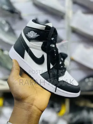 Original Black White Air Jordan 1 High Top Sneakers