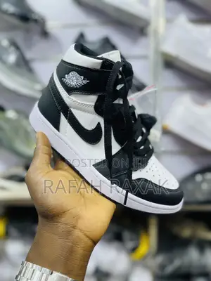 Original Black White Air Jordan 1 High Top Sneakers