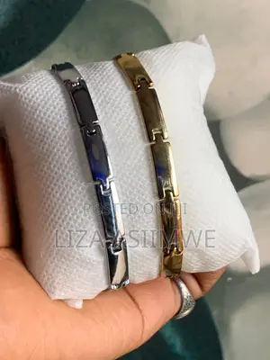 Lady’S Simple Bracelets