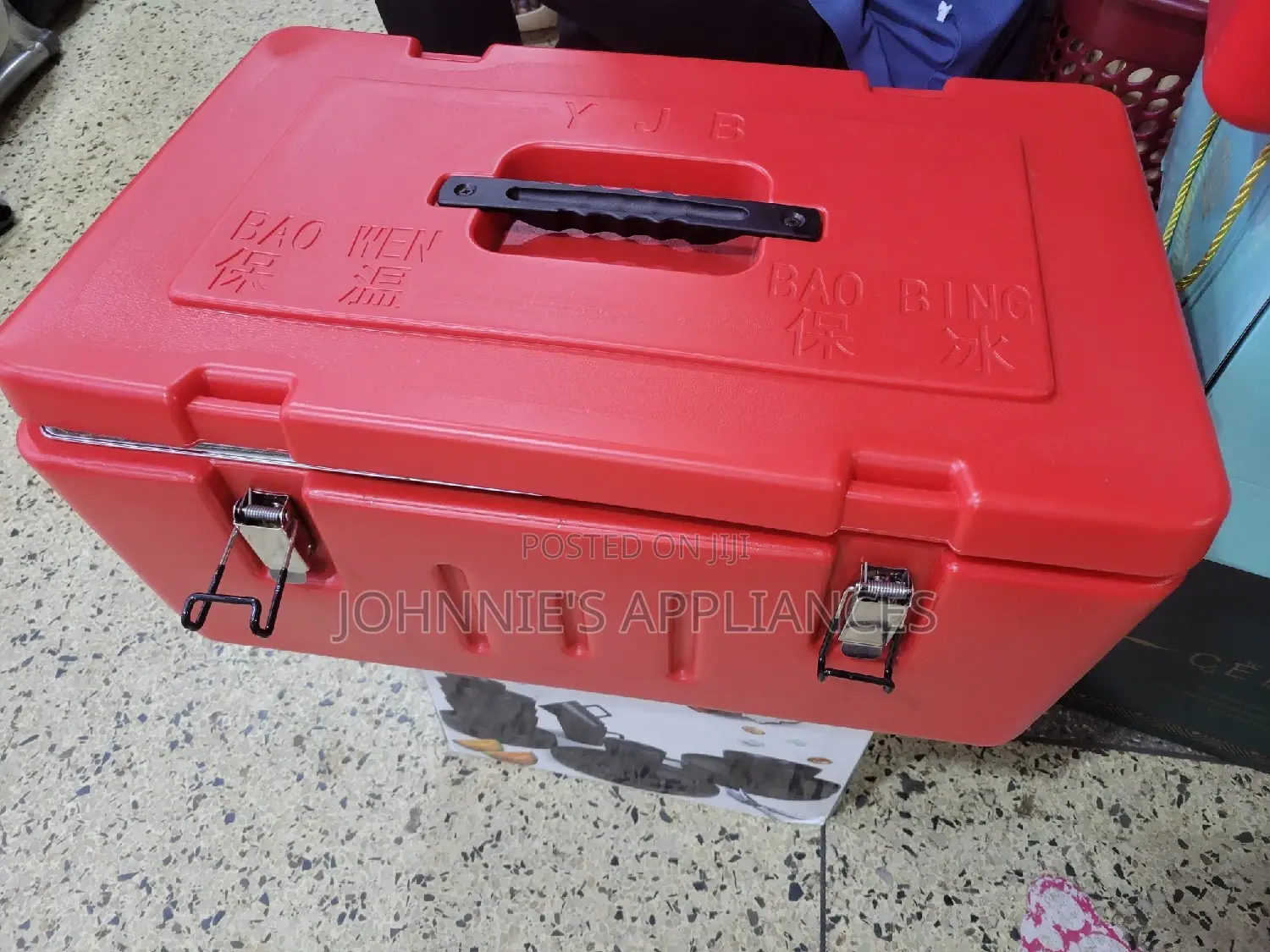 Insulated Food Storage Containers