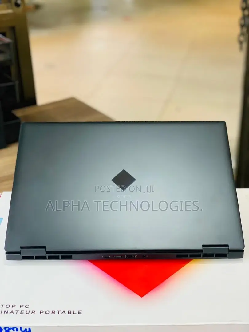 New Laptop HP Omen 17 16GB Intel Core I7 SSD 512GB