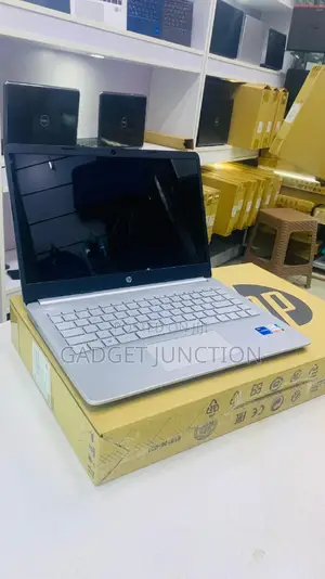 New Laptop HP 14S 8GB Intel Core I5 SSD 512GB