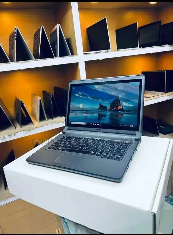 Laptop Dell Latitude E3350 4GB Intel Core I5 HDD+SSD 500GB