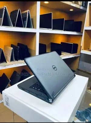 Laptop Dell Latitude E3350 4GB Intel Core I5 HDD+SSD 500GB