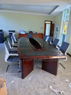 Boardroom Office Chair