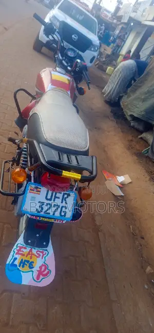 TVS HLX 125 2021 Red