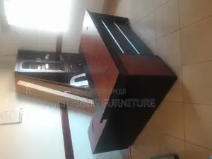 Validity Office Desk