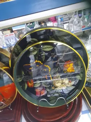 Executive Round Glass Trays