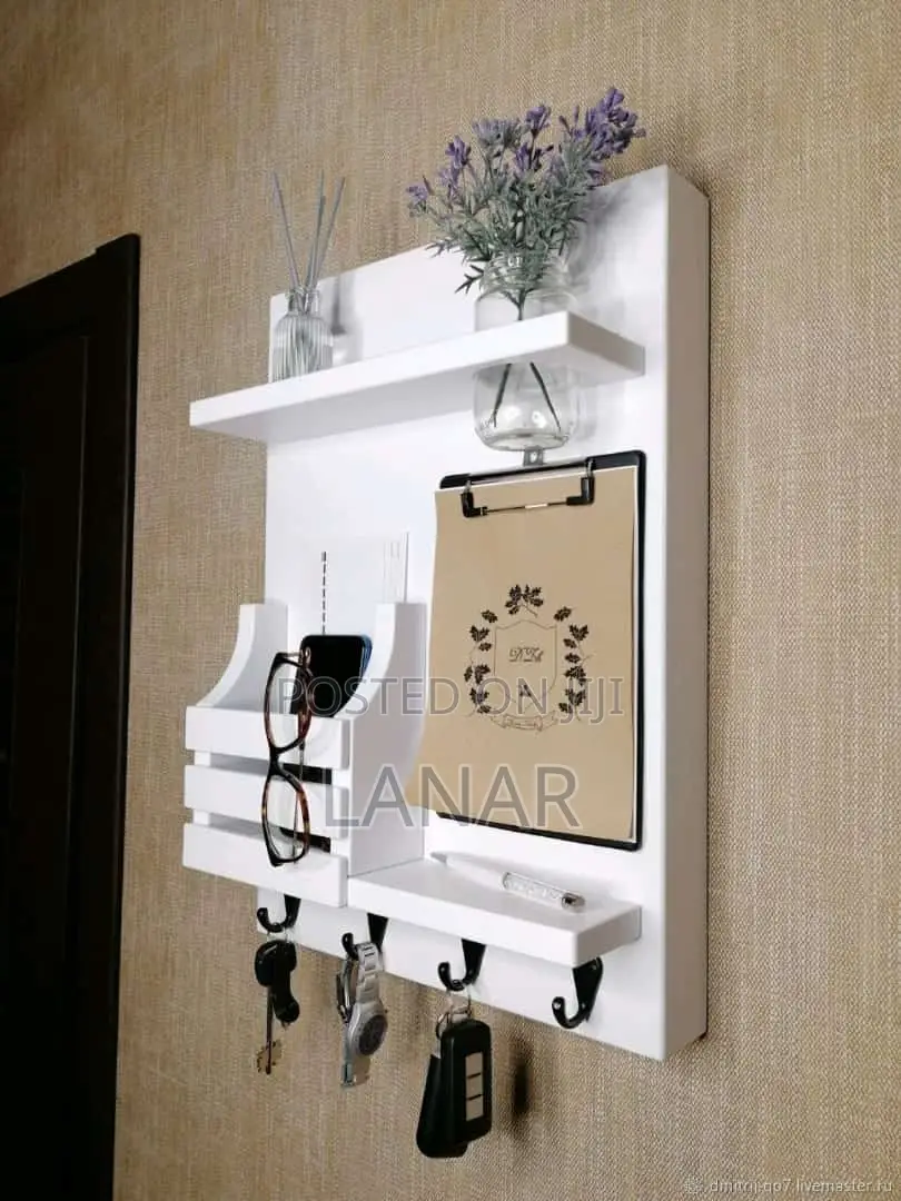 Simple Key and Glass Hung