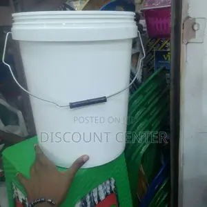 White Bucket With Cover Plastic