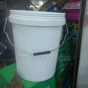 White Bucket With Cover Plastic