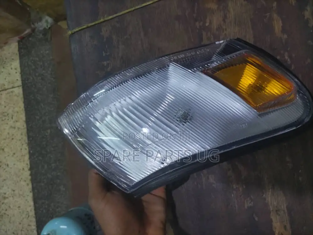 Corolla AE 100 Corner Lamp