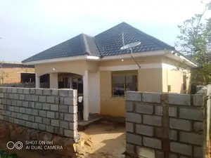 3bdrm House in Bukasa, Kira for sale
