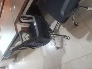 Shining Legs Office Chair