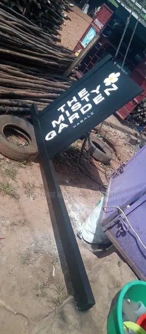 2 D Sign Post
