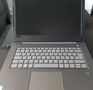 Laptop Lenovo V330 4GB Intel Celeron HDD+SSD 256GB