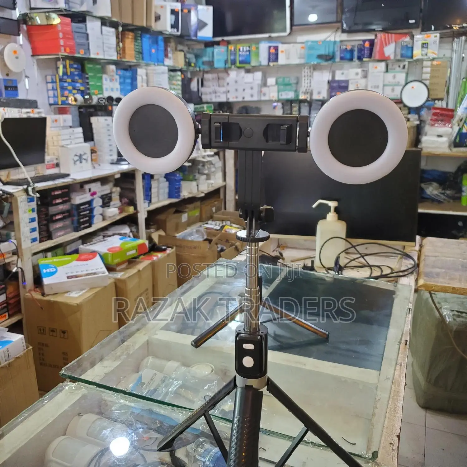 Multifunctional Monopod With Selfie Stick and Ring Light
