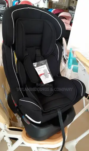 Plain Black 360 Car Seat ISOFIX 0- 7 Years