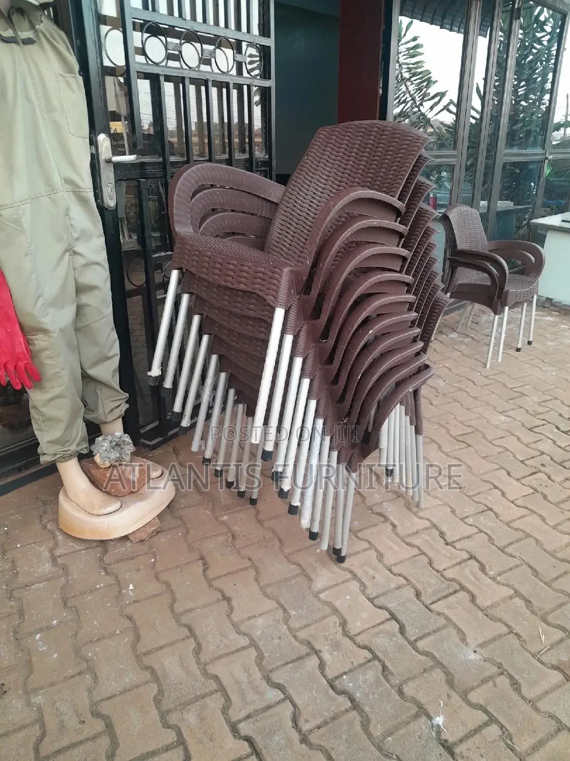 Big Hands Chocolate Plastic Chairs