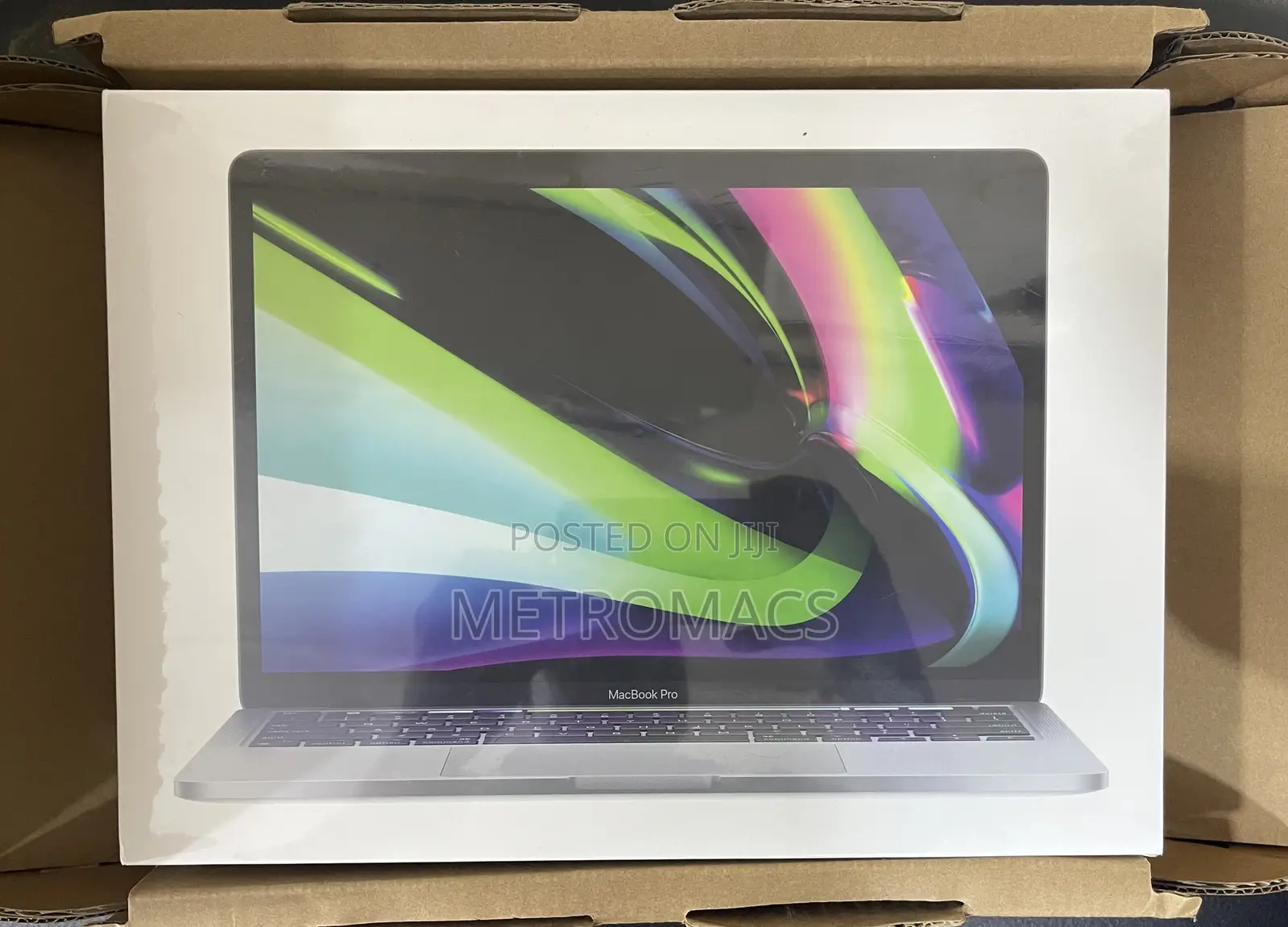 New Laptop Apple MacBook Pro 2022 M2 8GB Apple M2 SSD 256GB