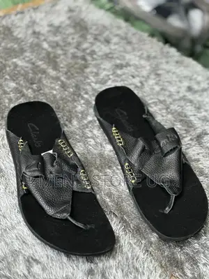 Clarks Men’S Genuine Leather Sandals