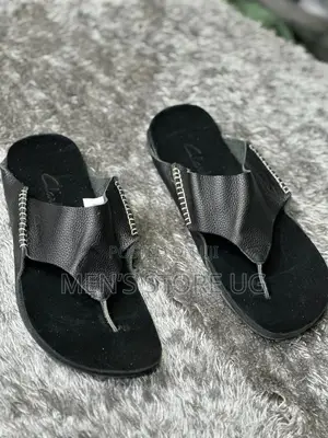 Clarks Men’S Genuine Leather Flats Sandals