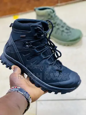Original Black SALOMON High Top Hiking Boots