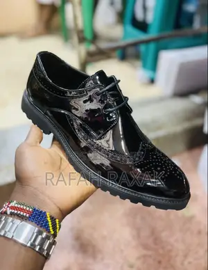 Men’S Classic Shinny Oxfords