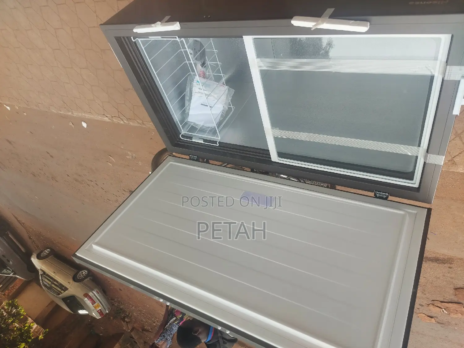 400litres Deep Freezer HISENSE