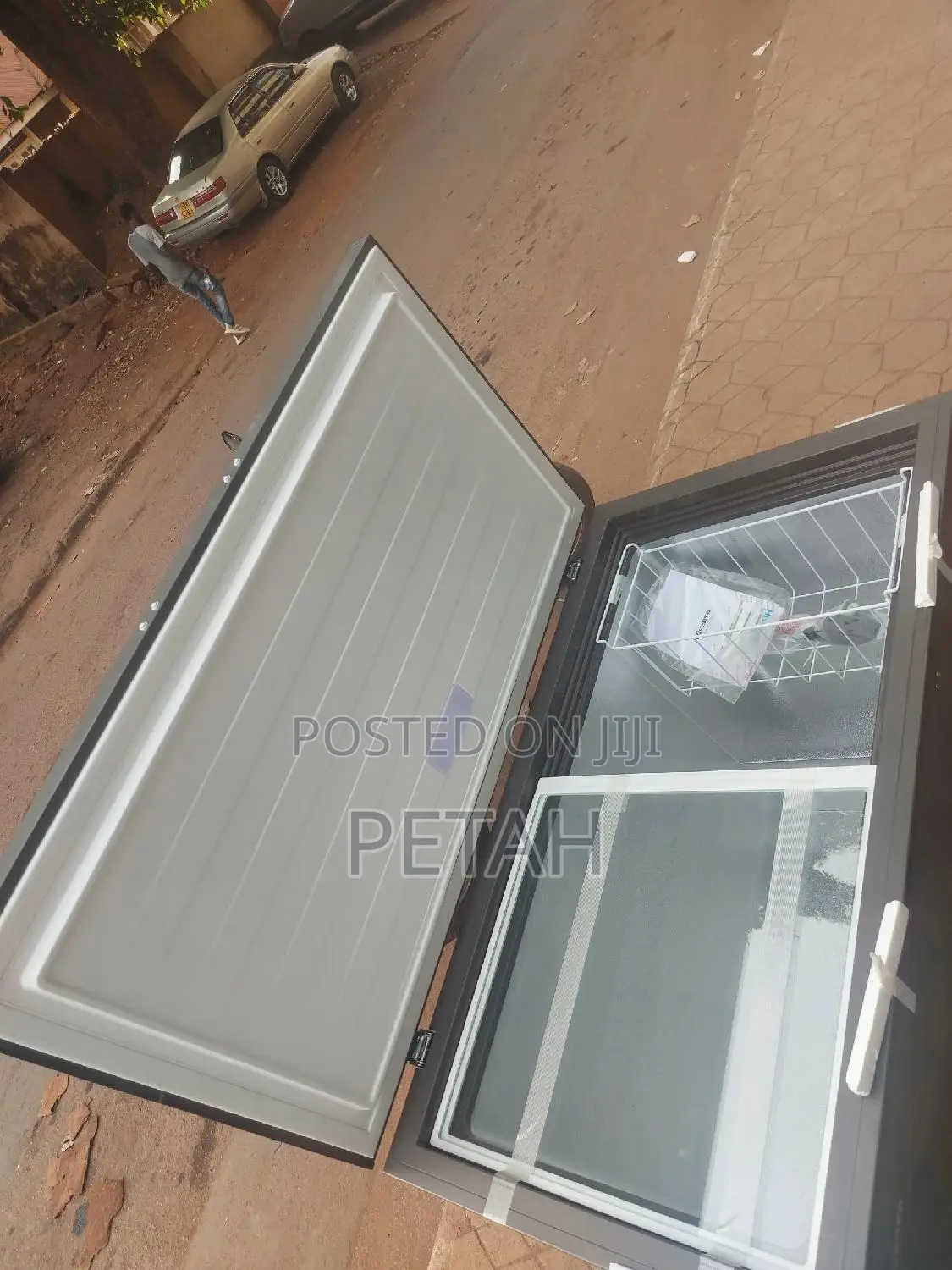 400litres Deep Freezer HISENSE