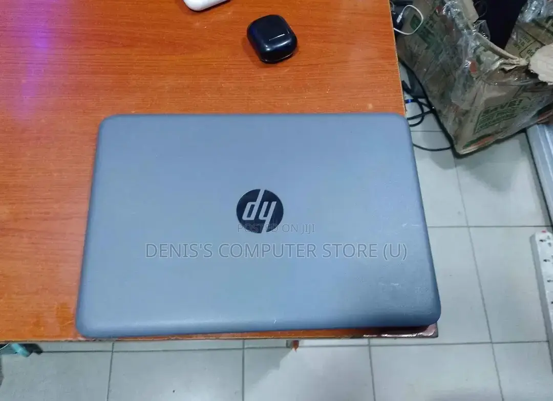 Laptop HP Stream 11 Pro G4 EE 4GB Intel Pentium SSD 60GB