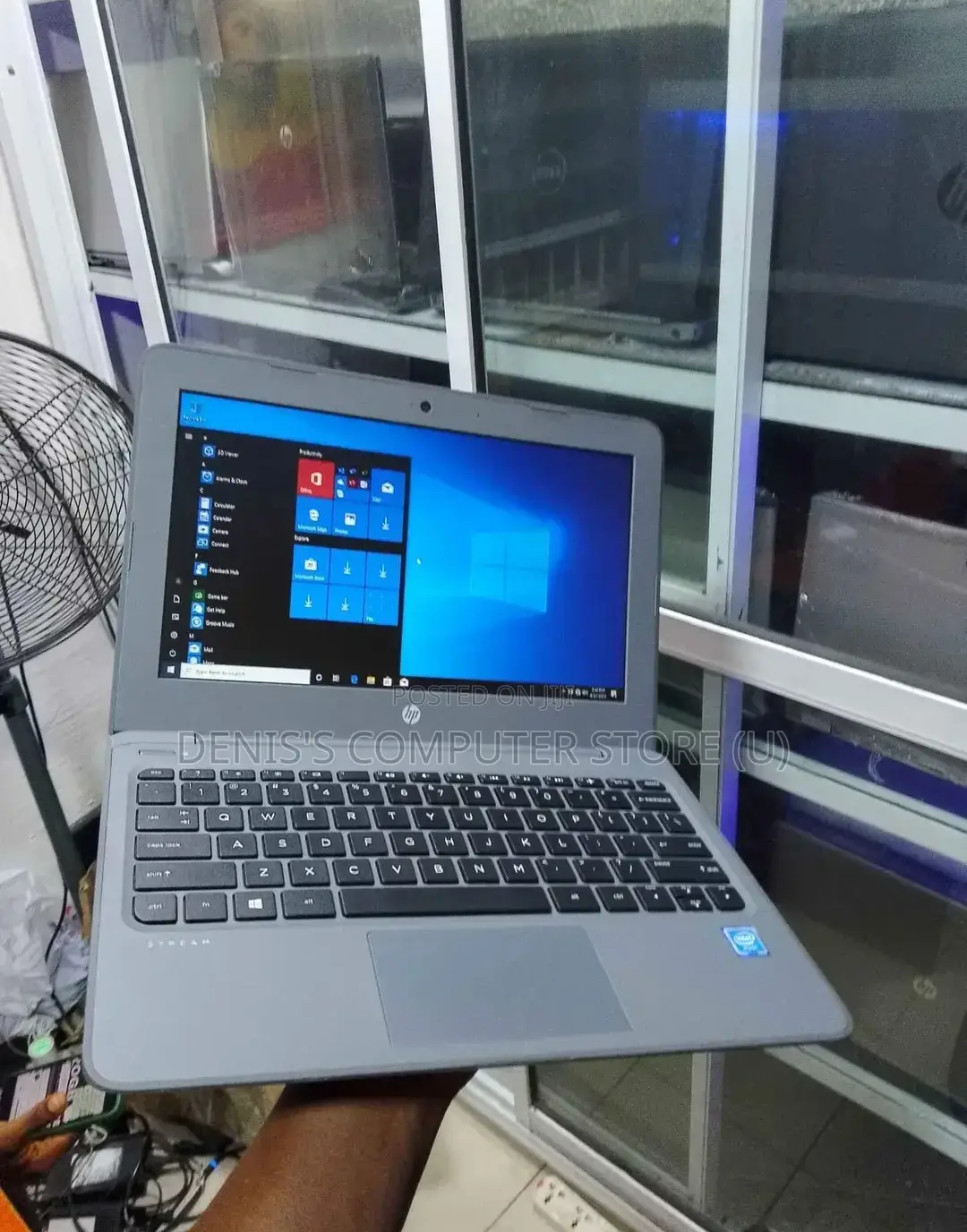 Laptop HP Stream 11 Pro G4 EE 4GB Intel Pentium SSD 60GB