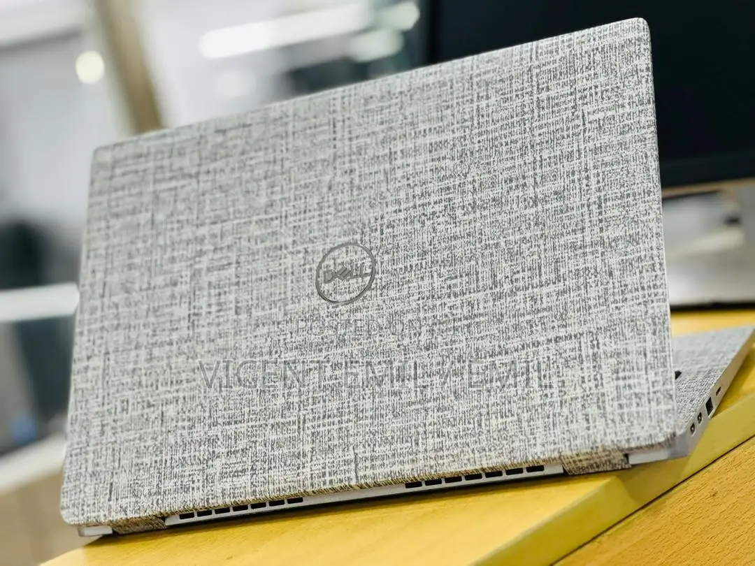 Laptop Dell Latitude 5320 16GB Intel Core I5 SSD 256GB