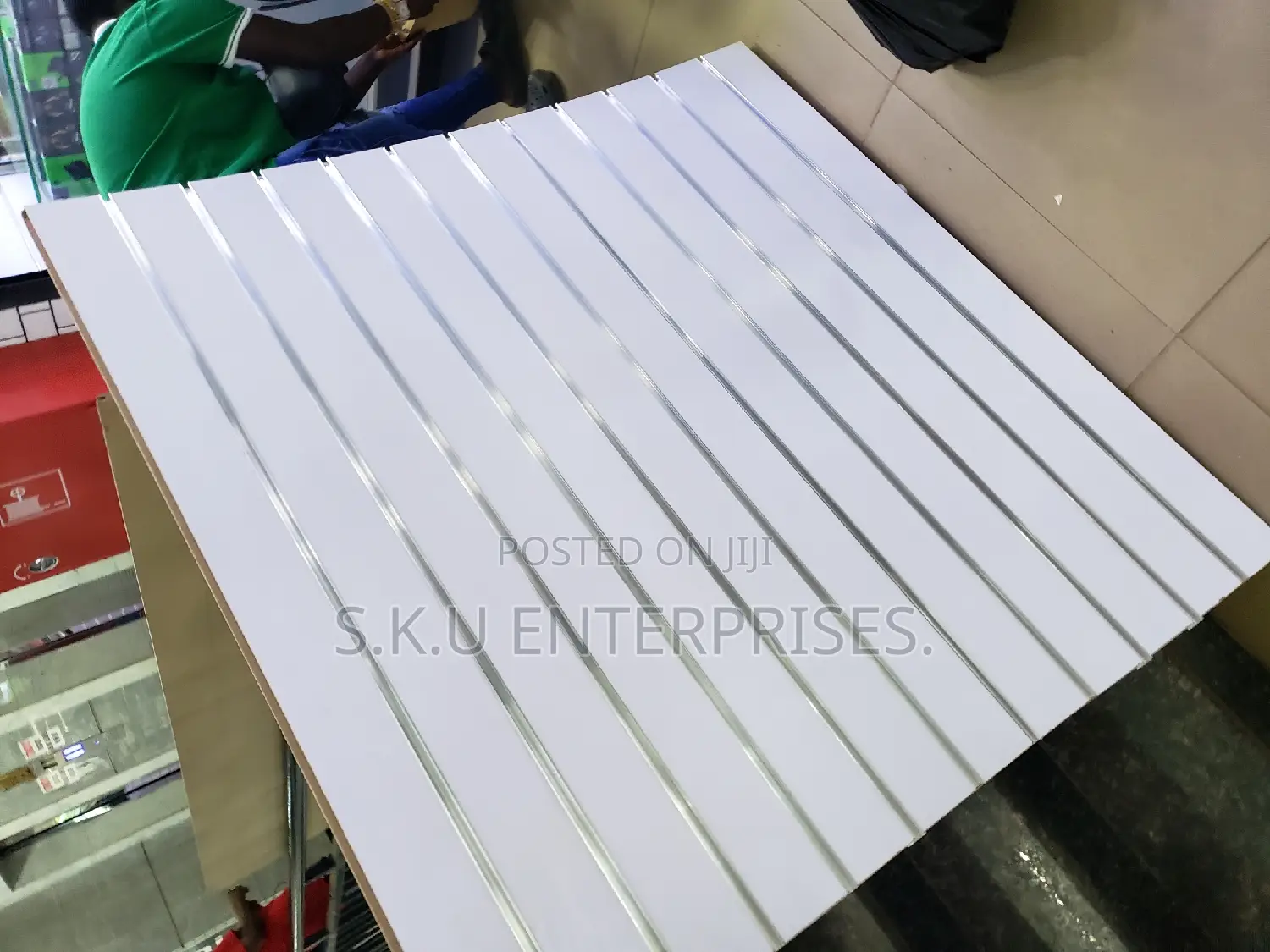 Simple 4 by 4 Shop Display Boards