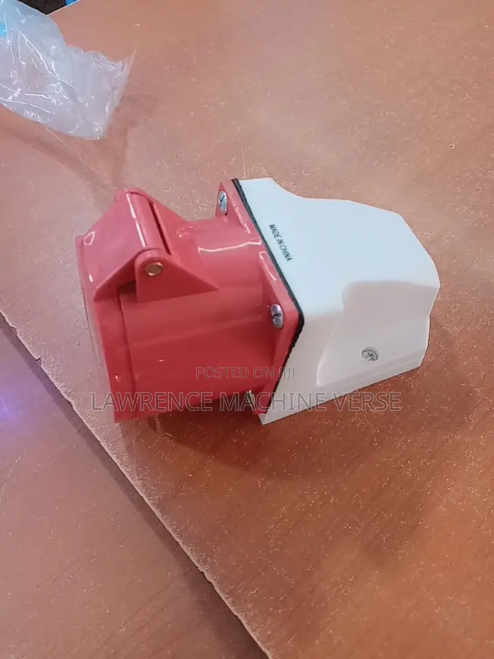 Industrial Socket 5 Pin 32am 3 Phase