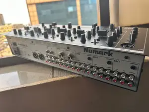 Numark 5 Control Mixer