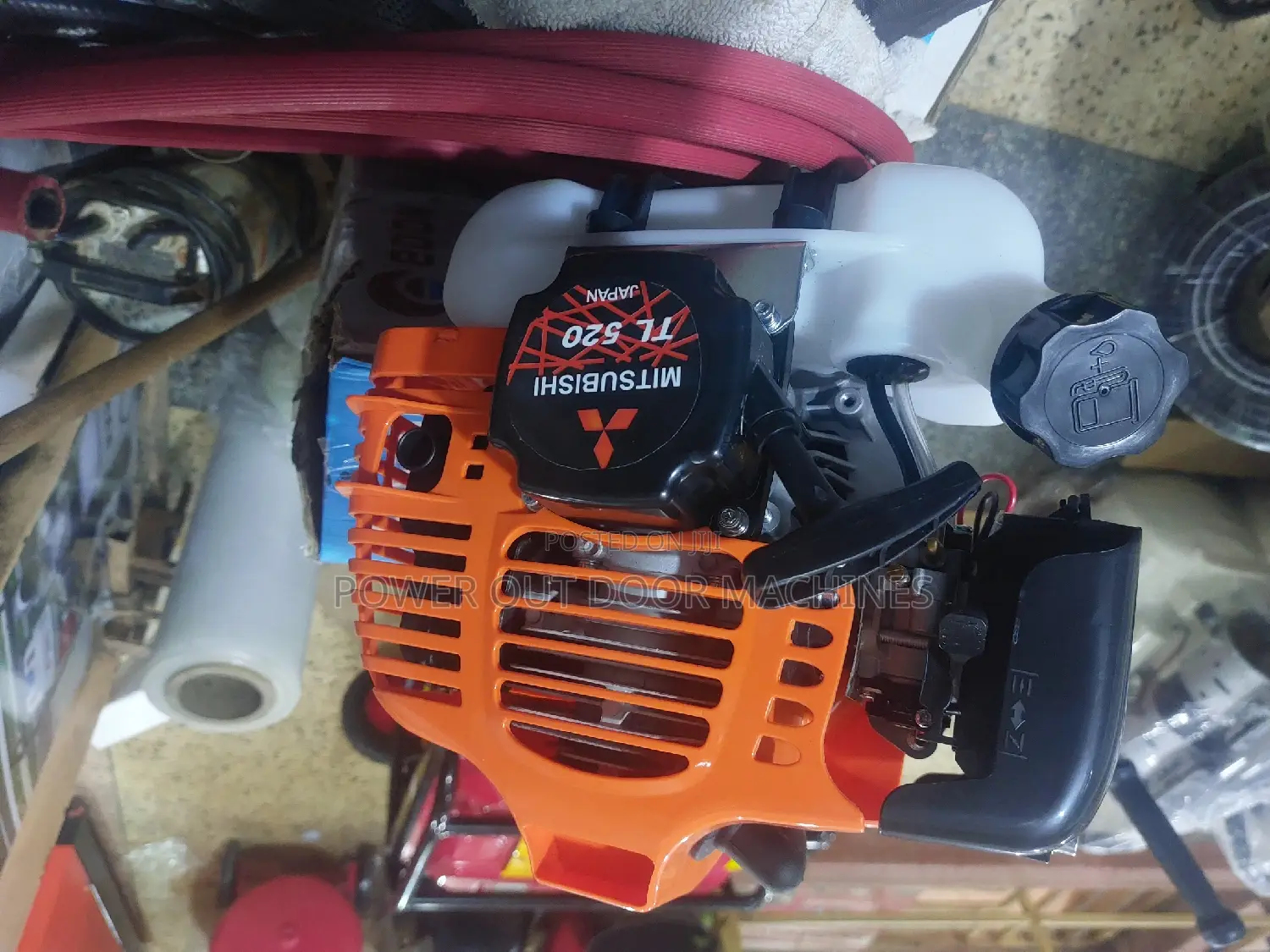 Mitsubish 520 Brush Cutter / Grass Cutter / Lawn Mower