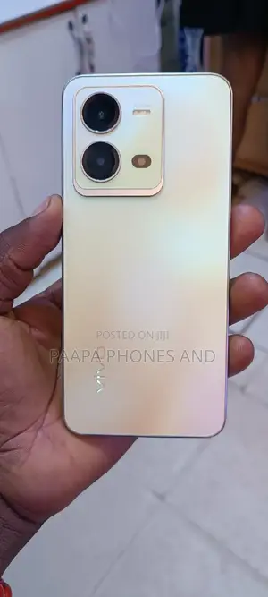 Vivo V25e 128 GB Yellow