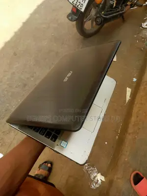 Laptop Asus 1015E 4GB Intel Core 2 Duo HDD 256GB