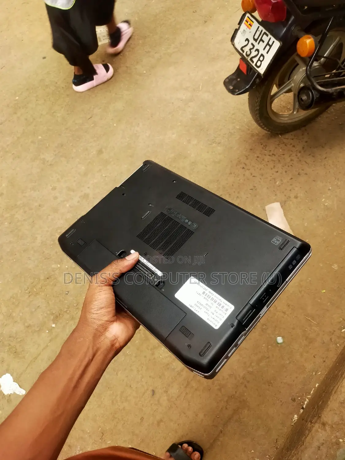 Laptop Dell Latitude 7400 4GB Intel Core I7 HDD 500GB