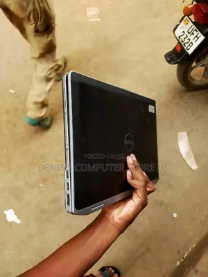 Laptop Dell Latitude 7400 4GB Intel Core I7 HDD 500GB