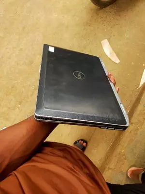 Laptop Dell Latitude 7400 4GB Intel Core I7 HDD 500GB