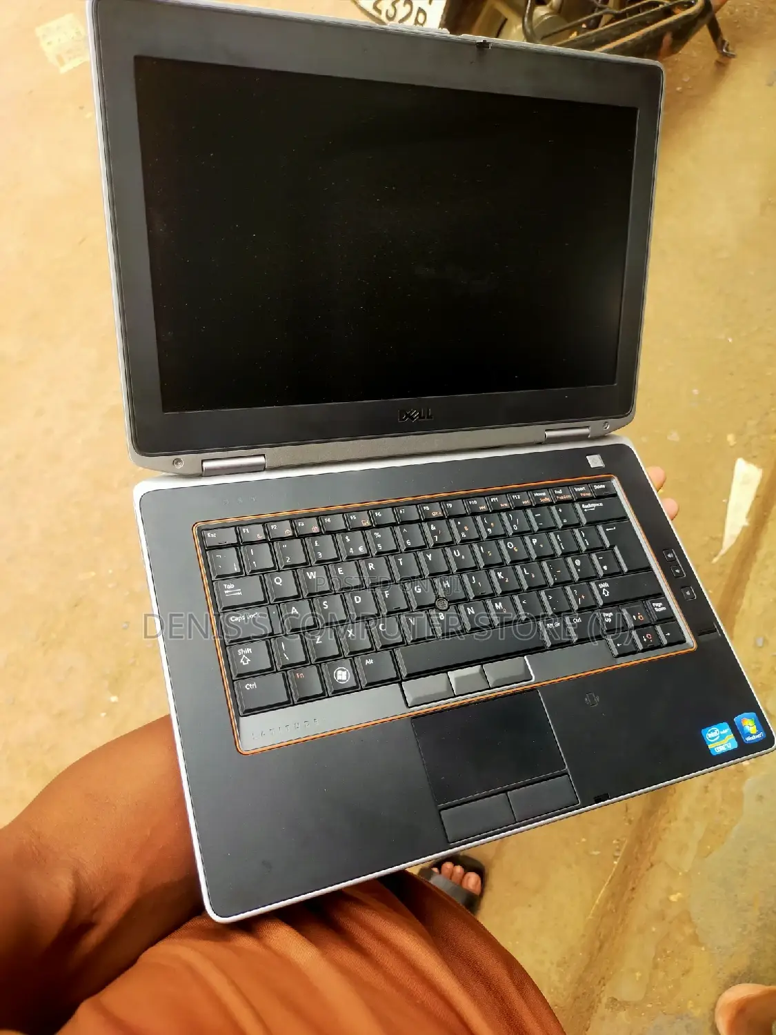Laptop Dell Latitude 7400 4GB Intel Core I7 HDD 500GB