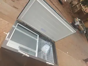 HISENSE 400 Litres Deep Freezer