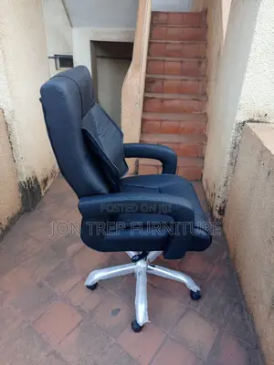 Executive Office Chair Adjustable.
