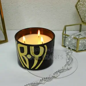 By Scented Candle With Three Wicks